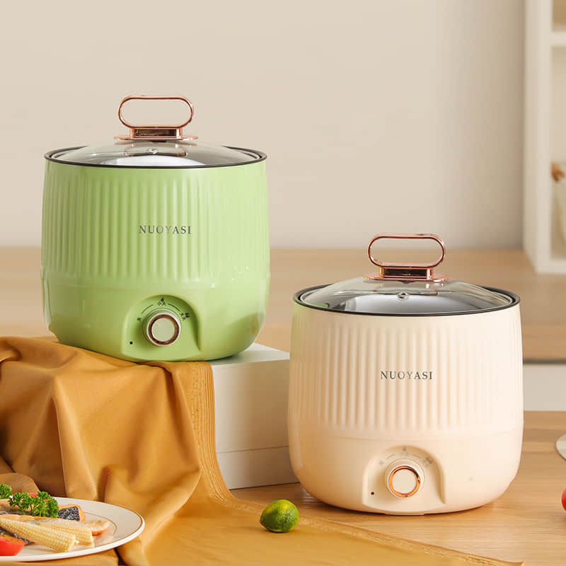 Rice cooker and cooking pot